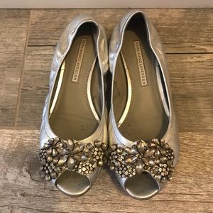 Vera Wang Silver Flats